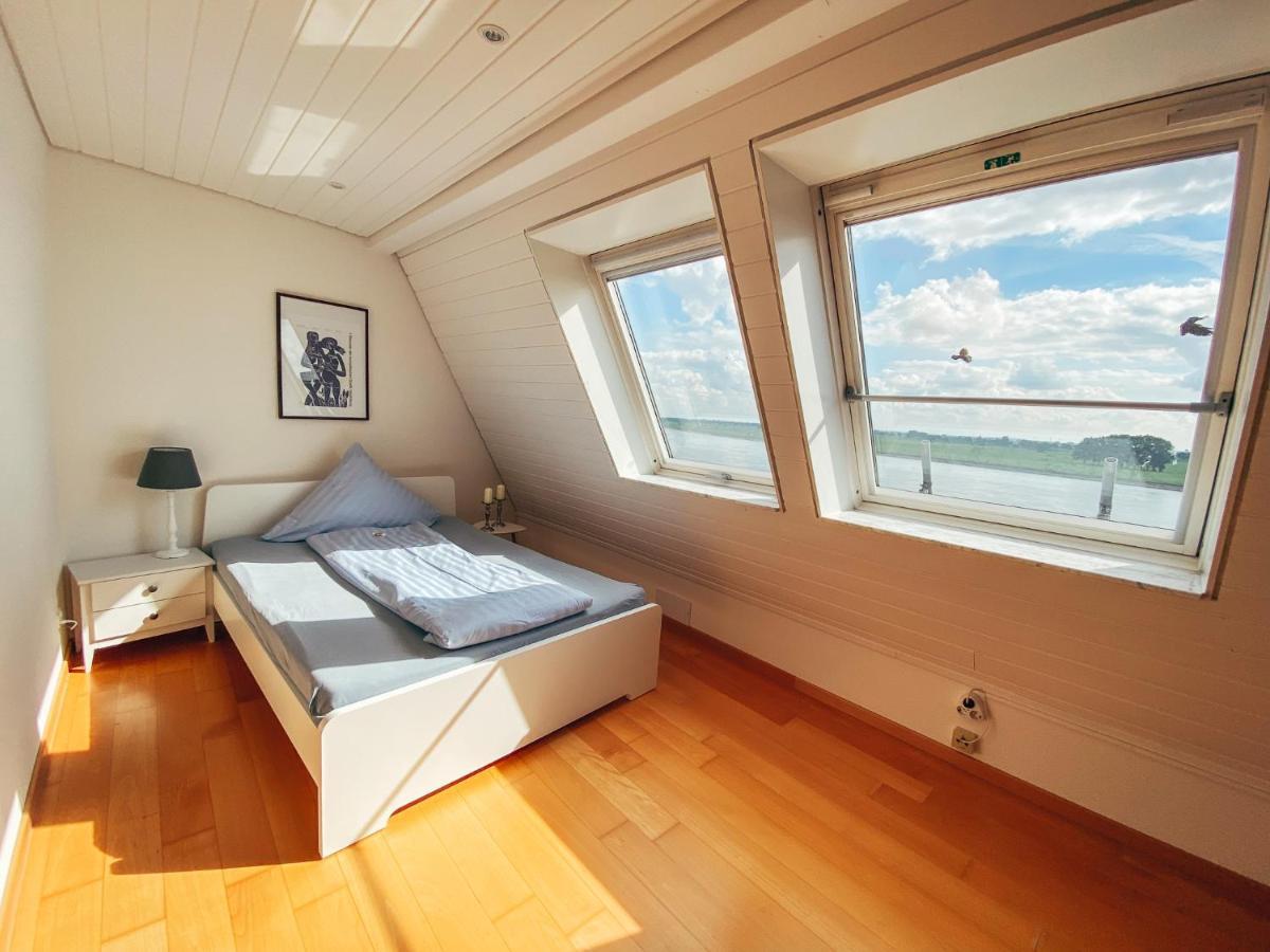 Rheinloft 3 - Grosse Giebelwohnung Mit Dachterrassen An Der Rheinpromenade เอมเมอริช ภายนอก รูปภาพ